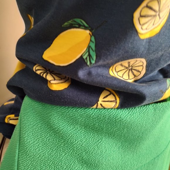 LuLaRoe Pencil skirt - Picture 2 of 5